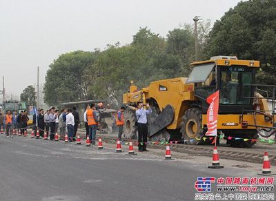 徐工銑刨機械高端客戶現場交流暨“路之家”推廣會在南京成功舉行